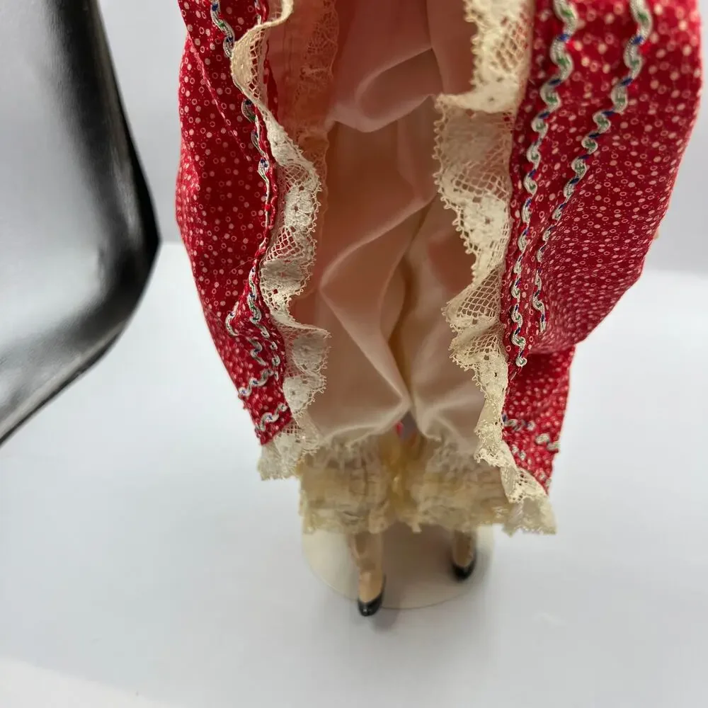 Vintage porcelain collectors